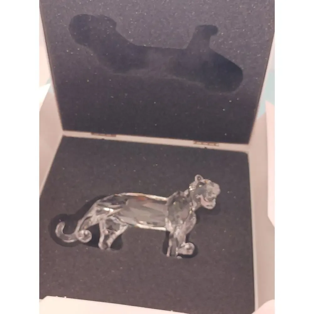 Swarovski Crystal Tiger Figurine 220470 Animal Statue Wildlife Display With Box
